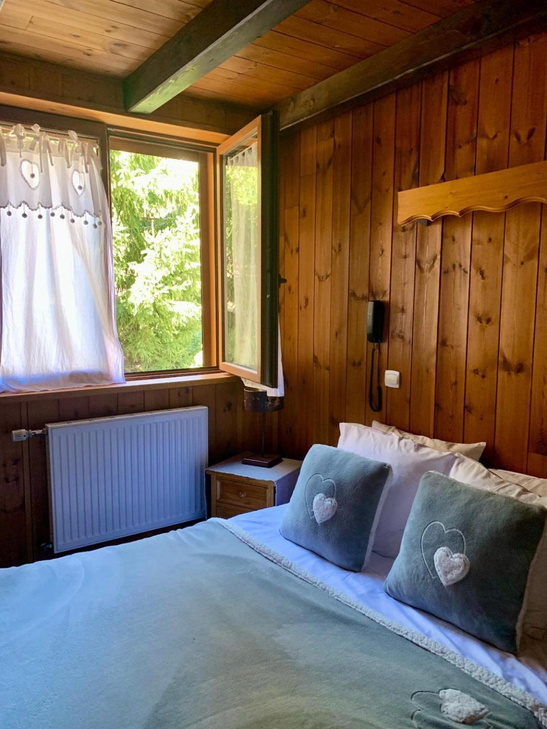 Hotels Les Catrems & Le Montagnou Orcières Екстериор снимка